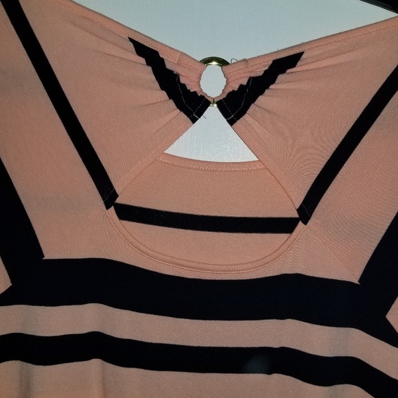 Crown and Ivy long sleeve dress - Picture 3 of 4